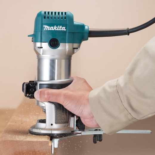 Фрезер Makita RT0702CX2 - 2