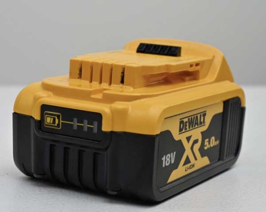 Набір акумуляторних батарей DeWALT DCB184P3 - 3
