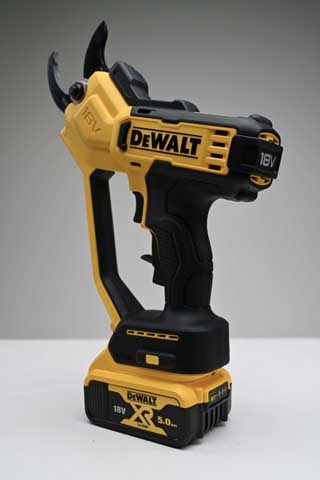 Секатор аккумуляторный DeWALT DCMPP568P1 - 4