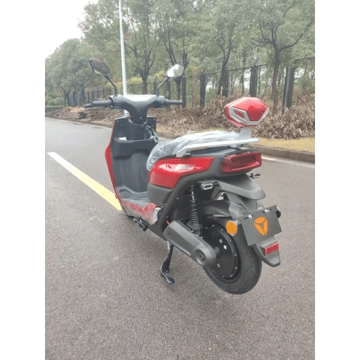 Электроскутер YADEA T9 красный, графеновые аккумуляторы - 5