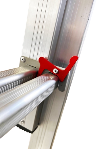 Лестница алюминиевая трёхсекционная GTM KME314 3x14 ступенек 3.8-9.74м - 5