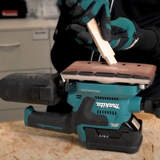 Акумуляторна вібраційна шліфмашина с AWS Makita DBO381ZU - 1