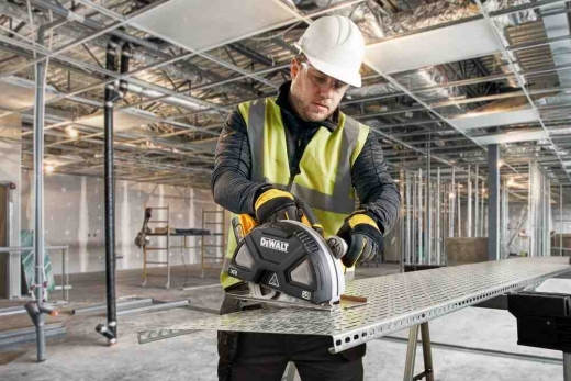 Пила дискова по металу акумуляторна DeWALT DCS383H2 - 10