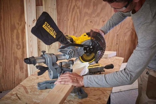 Пила торцовочная аккумуляторная STANLEY FATMAX SFMCS701M1 - 9