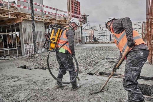 Вибратор-рюкзак глубинный аккумуляторный DeWALT DCPS310N POWERSHIFT  - 9
