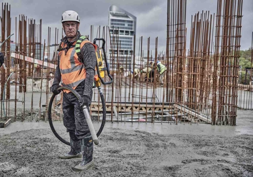 Вибратор-рюкзак глубинный аккумуляторный DeWALT DCPS310N POWERSHIFT  - 14
