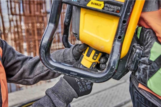 Вибратор-рюкзак глубинный аккумуляторный DeWALT DCPS310N POWERSHIFT  - 12