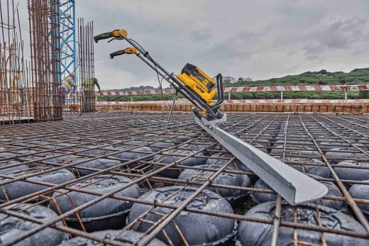Виброрейка аккумуляторная DeWALT DCPS330N POWERSHIFT - 10