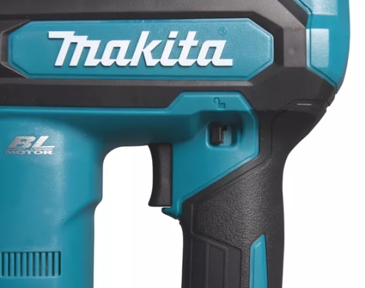 Акумуляторний штифтозабивний пістолет Makita XGT PT001GZ (Без АКБ і ЗП) - 3