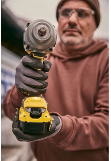 Гайковерт ударний акумуляторний STANLEY FATMAX SFMCF940M1 - 24