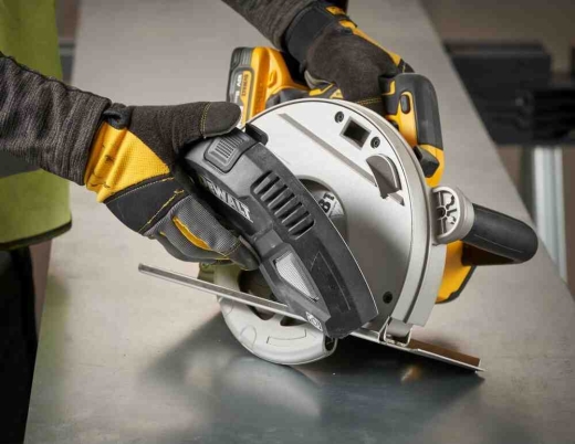 Пила дисковая по металлу аккумуляторная DeWALT DCS383H2 - 8