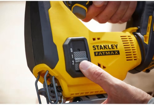 Пила торцювальна акумуляторна STANLEY FATMAX SFMCS701M1+SFMCS600B - 5