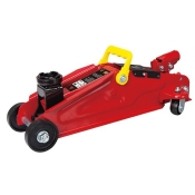 Домкрат TORIN T820050S 2т 135-340 мм подкатной в кейсе Домкрат TORIN T820050S 2т 135-340 мм подкатной в кейсе