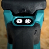 Акумуляторна вібраційна шліфмашина Makita DBO380Z (без АКБ) Акумуляторна вібраційна шліфмашина Makita DBO380Z (без АКБ)